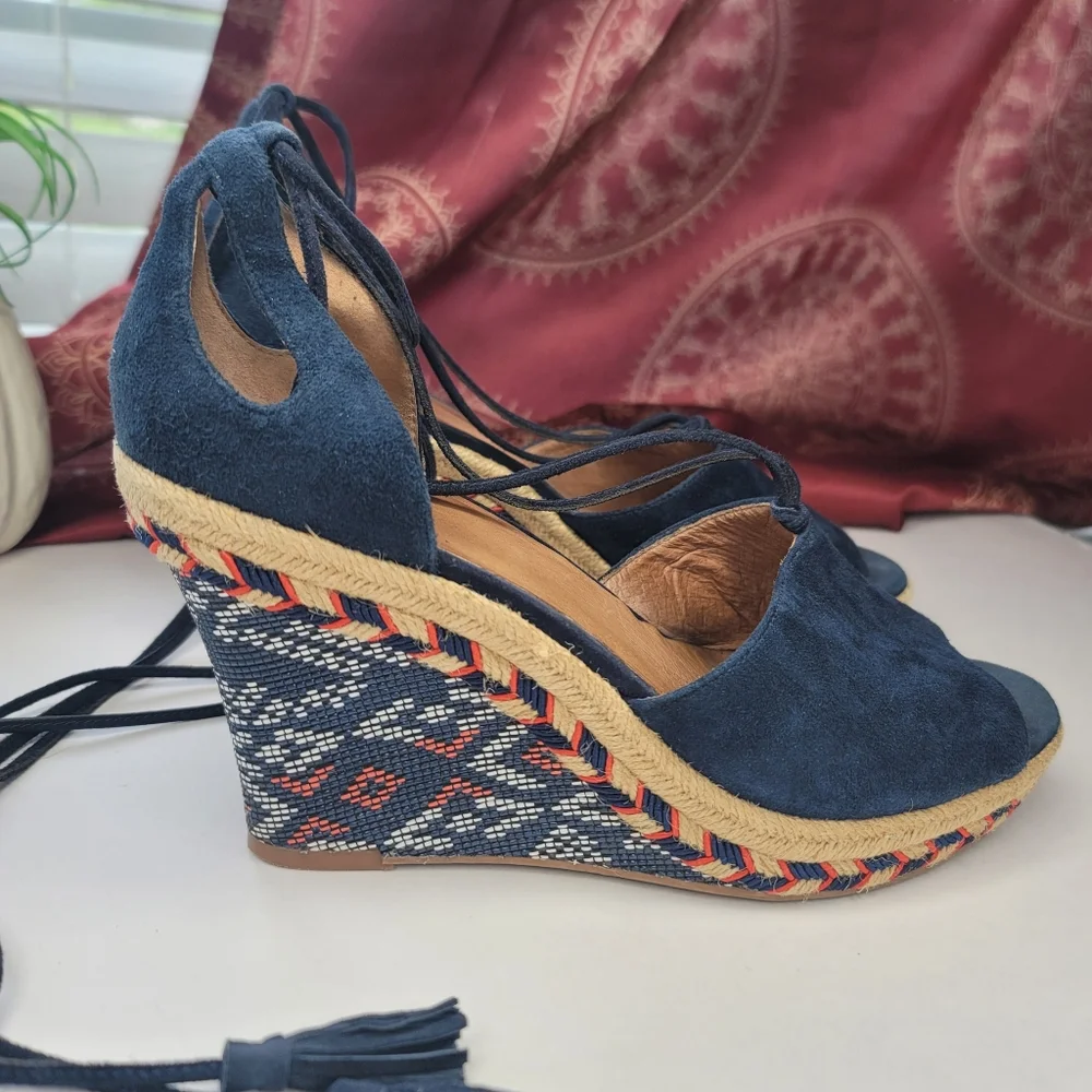 Cabi Wedge Sandals Blue Boho Ankle Wrap Size 9